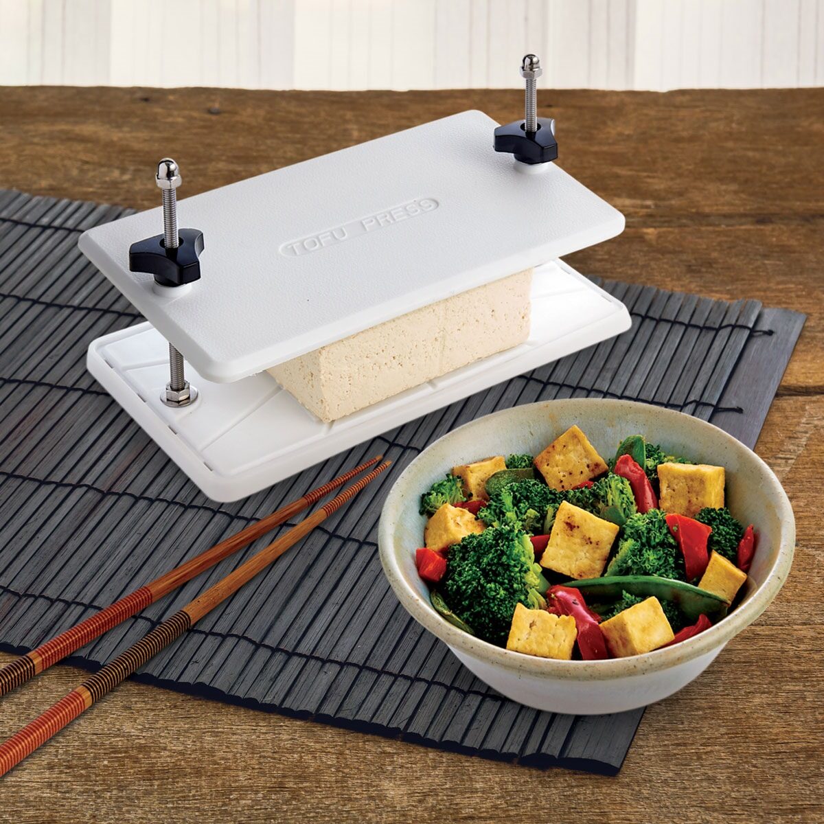 Tofu Press Helen's Asian Kitchen HIC (DSC) 97152