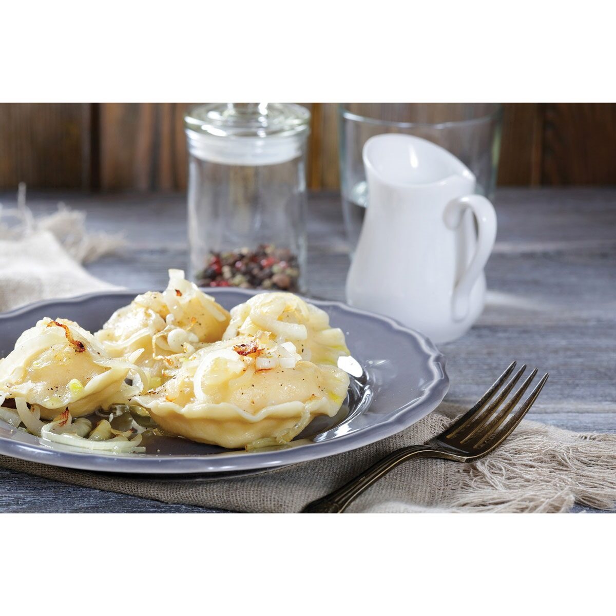 Dumpling Press Helen's Asian Kitchen HIC 97015