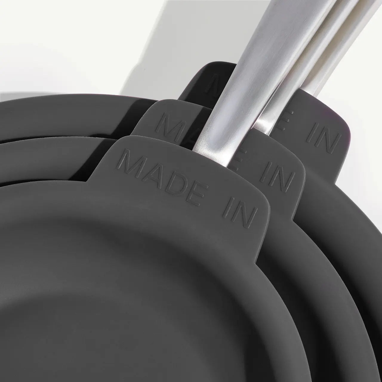 Pan Protector 10" silicone MADN ACC-10-PAN-PRO-PE