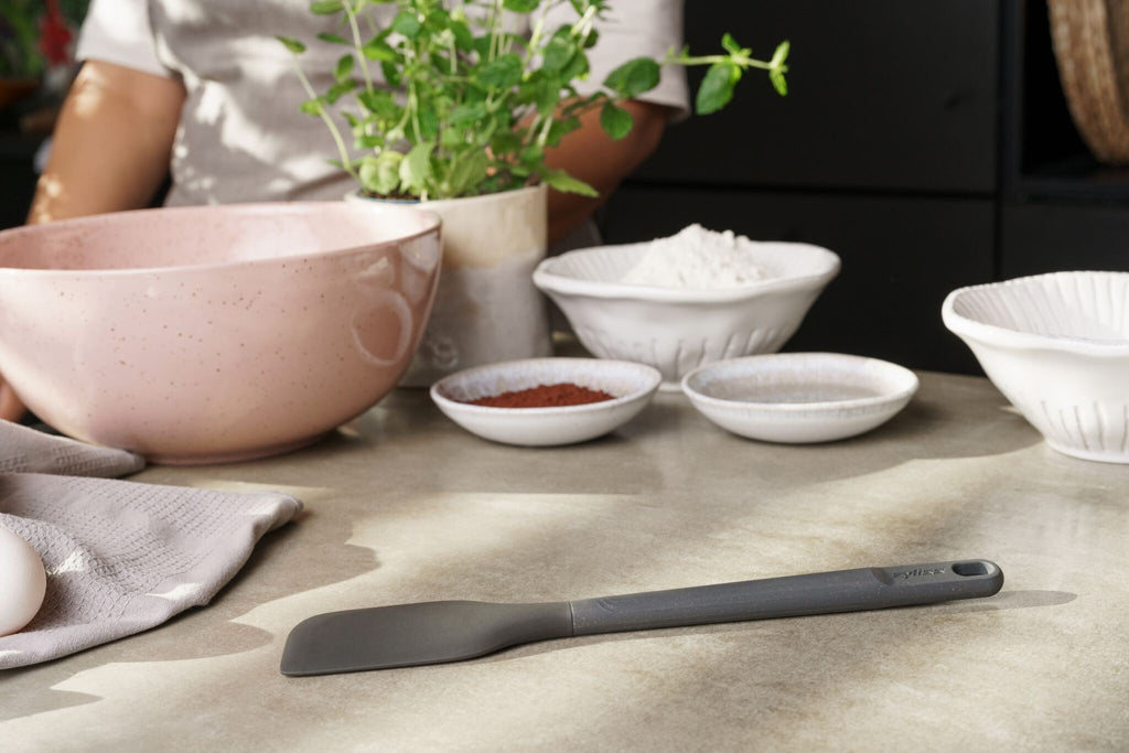 Spatula M char ZYL E980223