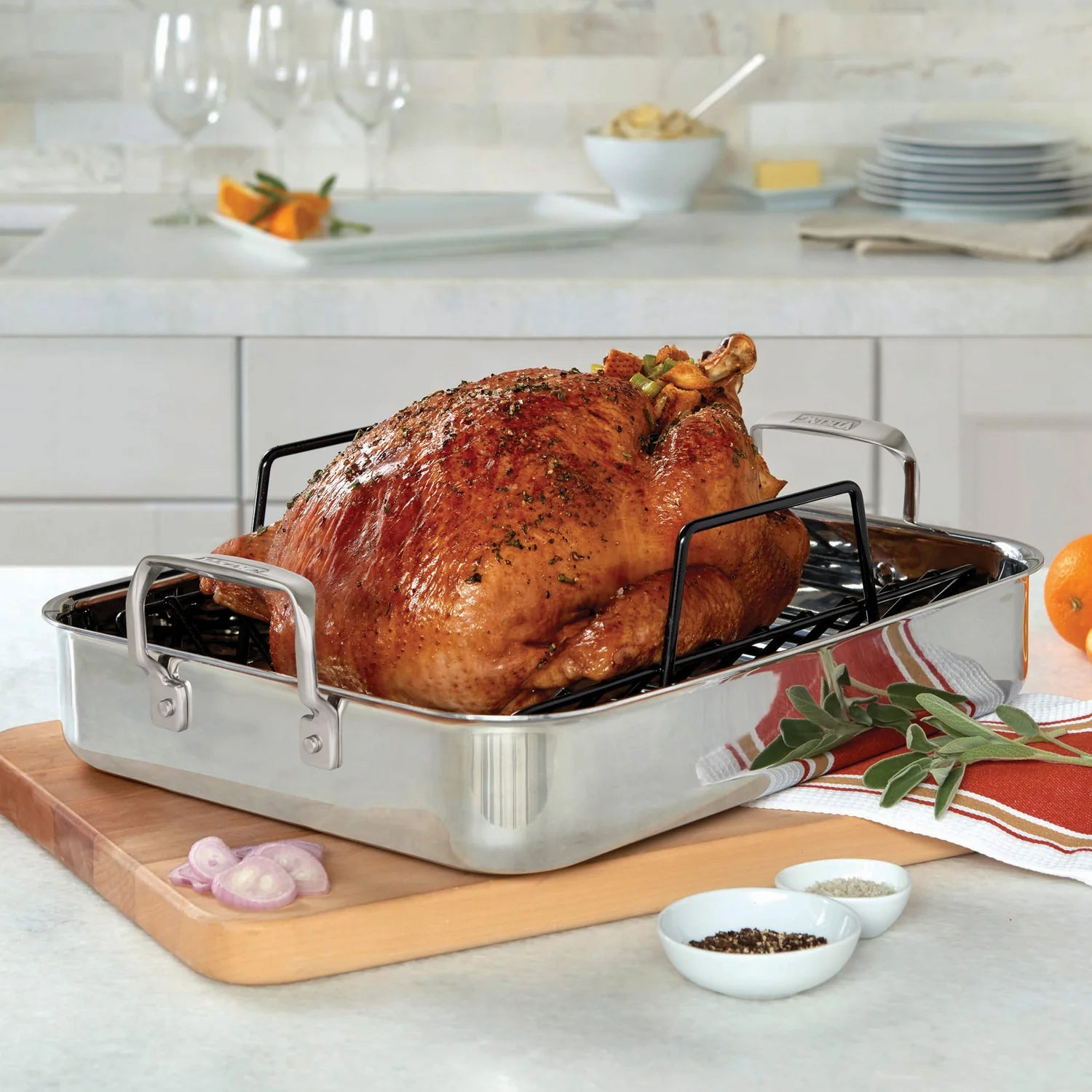 Roasting Pan 16" w/therm Viking 40011-9983TC