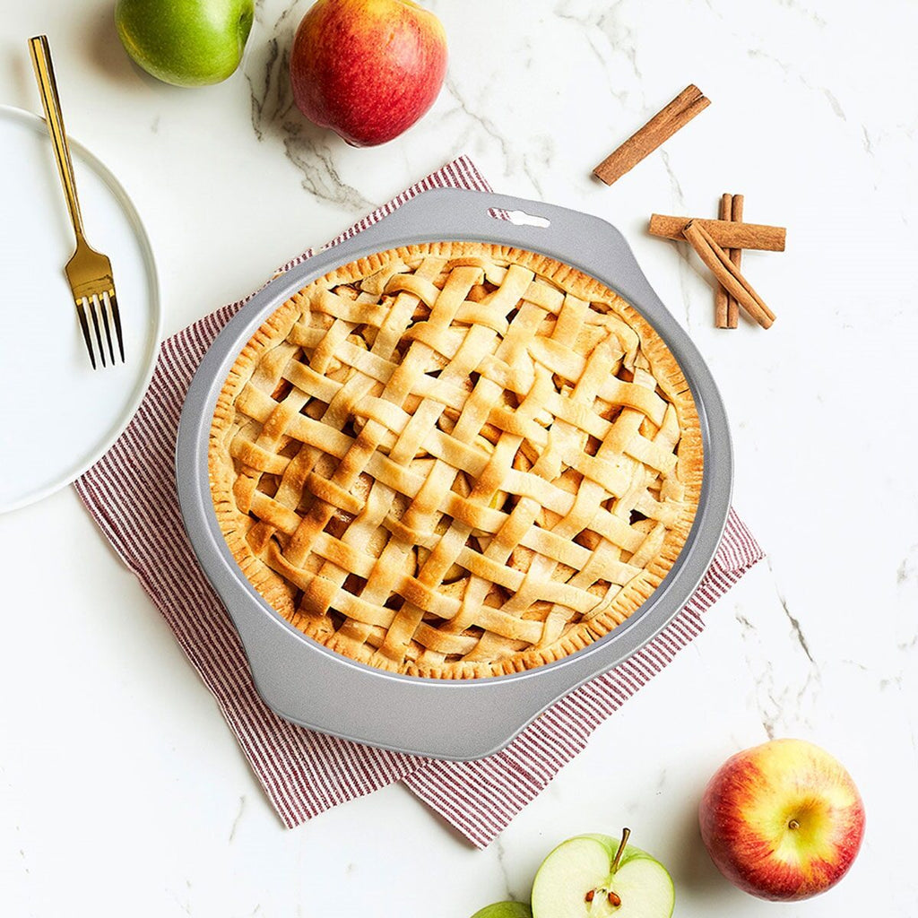 Pie Pan 9" non-stick Mrs. A HIC 43704