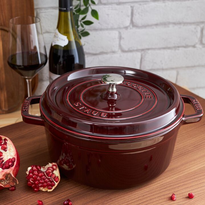 Cast Iron 4qt Dutch Oven Grenadine  STAUB 1003975