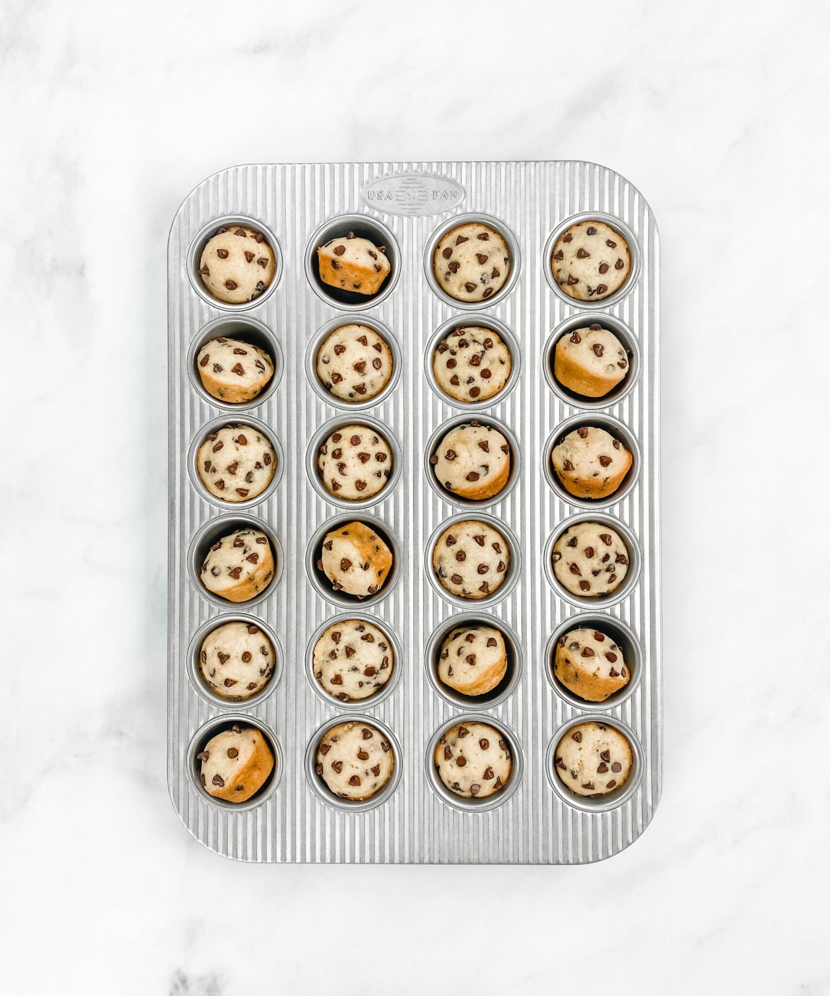 Muffin Pan Mini 24c alum USA 1222MF-6