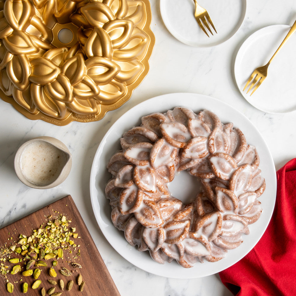 Bundt® Pan, Laurel 80th Anni NW 98077