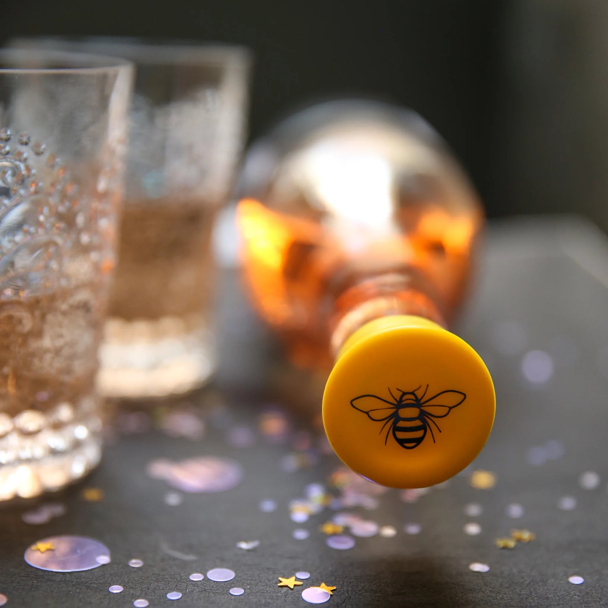 Wine cap "Bee" CAPA yllw